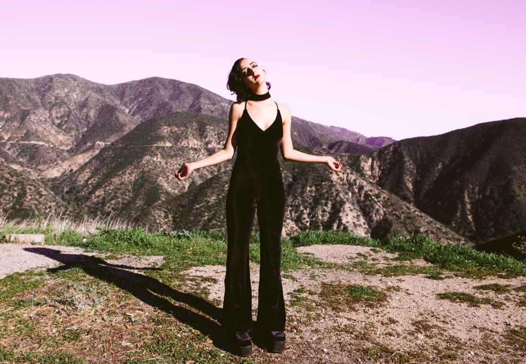 Photo shoot of Gabriela Herstik in a mountain clearing